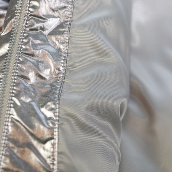 GOLD PUFFER JACKET - Picture 7 of 8